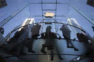 Apple Inc, healthcare technology, US hospitals, Apple HealthKit service, HealthKit service