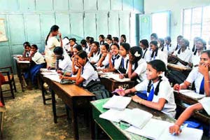 bmc budget, bmc budget 2015, Brihanmumbai Municipal Corporation, Mumbai, tablets, public toilets for women, Sitaram Kunte, Narendra Modi, Narendra Modi news bmc budget, bmc budget 2015, Brihanmumbai Municipal Corporation, Mumbai, tablets, public toilets for women, Sitaram Kunte, Narendra Modi, Narendra Modi news