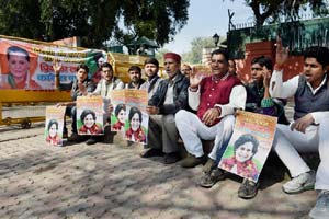 Congress flattened by Arvind Kejriwal’s AAP tornado in Delhi