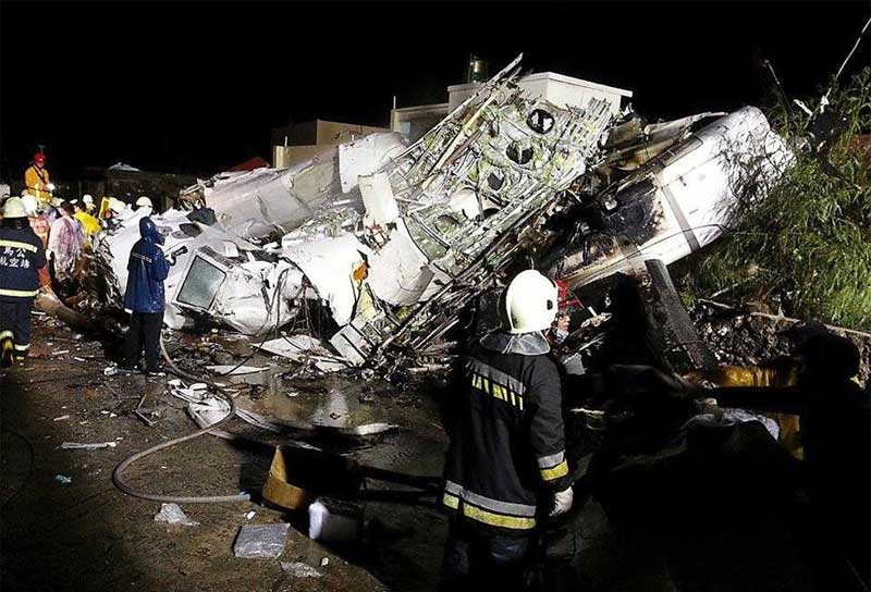 TransAsia Airways, TransAsia Airways GE222, TransAsia Airways crash, TransAsia Airways images