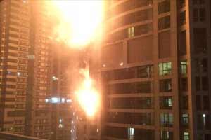 dubai fire, dubai, gulf emirates, fire in Dubai, skyscraper dubai