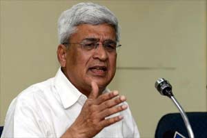 Narendra Modi, CPI(M), prakash karat, prakash karat news, prakash karat latest, prakash karat On narendra modi, Narendra modi right wing offensive Narendra Modi, CPI(M), prakash karat, prakash karat news, prakash karat latest, prakash karat On narendra modi, Narendra modi right wing offensive