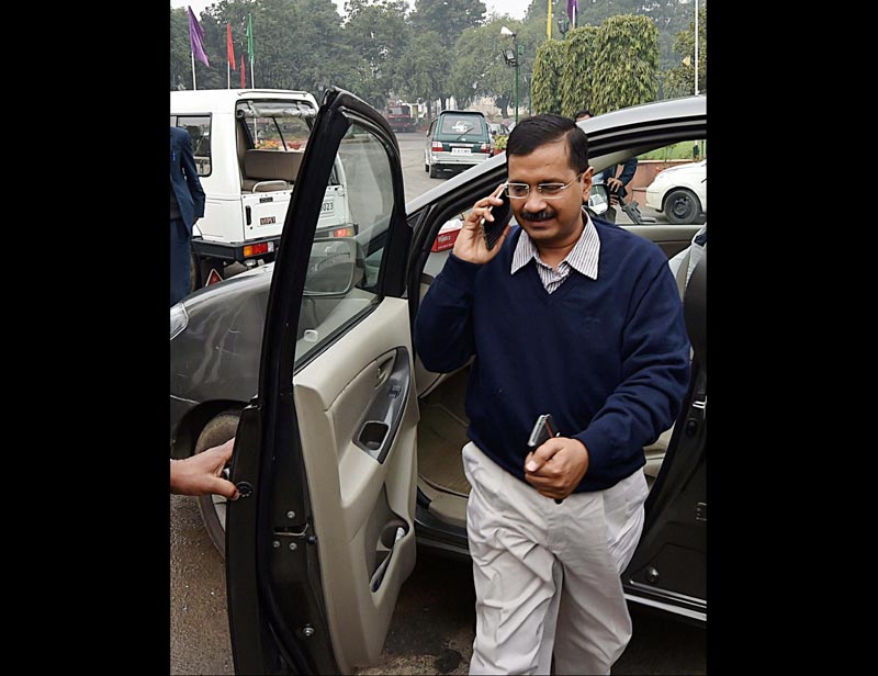 arvind kejriwal, manish sisodia, delhi legislative assembly