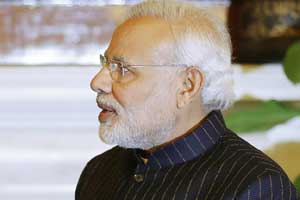 Narendra Modi, Aam Aadmi Party, Narendra Modi Suit