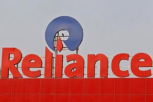 reliance industries, Reliance Jio, RIL stocks to buy in 2016