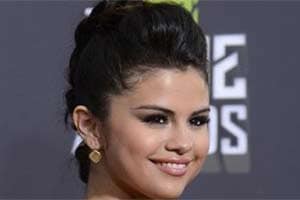 Selena Gomez, Selena Gomez photoshoot, selena gomez topless photos Selena Gomez, Selena Gomez photoshoot, selena gomez topless photos