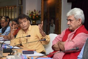 Suresh Prabhu’s maiden Rail Budget 2015 gets thumbs up from India Inc