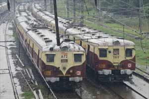narendra modi, narendra modi news, train timing, indian Railways, Railways, trains running time, trains running late, Suresh Prabhu, train schedule, Northern Railway, india news, nation news