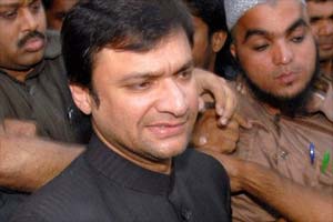 congress party, congress party news, Akbaruddin Owaisi, Akbaruddin Owaisi speech, Akbaruddin Owaisi news, owaisi news, owaisi speech, narayan rane, narayan rane latest news, nation news, india news, politics