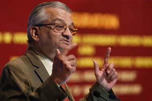 Anil Kakodkar, Anil Kakodkar education, iit bombay, anil kakodkar iit bombay, smriti irani, hrd ministry, smriti irani education, nation news