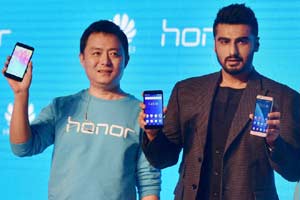 Arjun Kapoor, Huawei, Huawei Honor