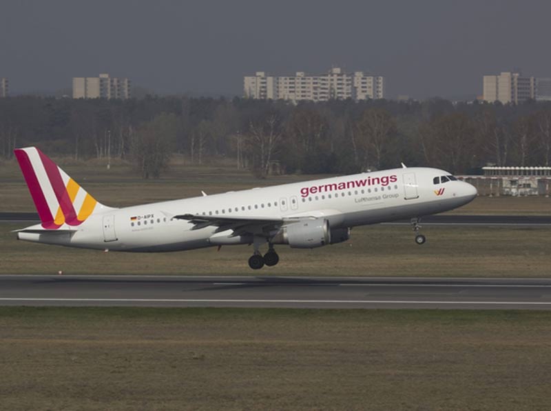 Airbus A320 crash, A320 plane crash, Airbus A320, france plane crash, france plane crash, southern france crash, Airbus A320 crash 2015, Barcelona Dusseldorf plane crash, Francois Hollande, Francois Hollande Airbus plane crash, Angela Merkelu