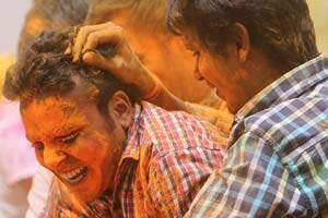 Holi, Holi in Pakistan, NSF, NSF human chain