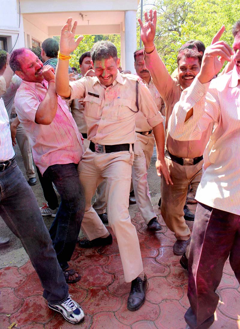 holi, holi celebrations