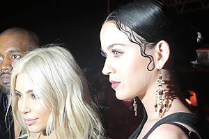 Kim Kardashian, Kim Kardashian naked pictures, Kim Kardashian naked photos, Kim Kardashian Twitter, Kanye West, Kanye West Kim Kardashian, Kanye West Twitter, entertainment news, showbiz news