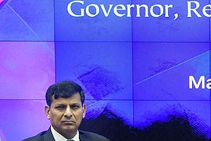 Raghuram rajan, Raghuram rajan policy, Raghuram rajan powers, Raghuram rajan news, RBI news, reserve bank of India, RBI policy, rbi policy review, corporate news, business news