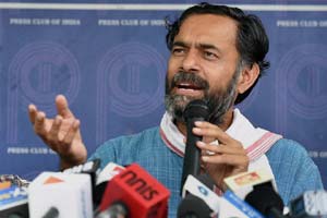 Yogendra Yadav, aap, aam aadmi party, Aam Aadmi Party volunteers, aap volunteers, Yogendra Yadav aap, Yogendra Yadav aap volunteers, nation news