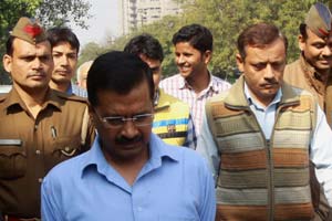 BJP complains against AAP 'takeover' attempt on Delhi civic bodies