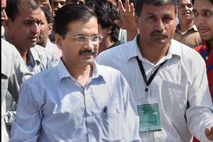 Arvind Kejriwal, Arvind Kejriwal NDMC, Delhi Chief Minister, New Delhi Municipal Council, EDMC, workers strike, Municipal corporation of Delhi Arvind Kejriwal, Arvind Kejriwal NDMC, Delhi Chief Minister, New Delhi Municipal Council, EDMC, workers strike, Municipal corporation of Delhi