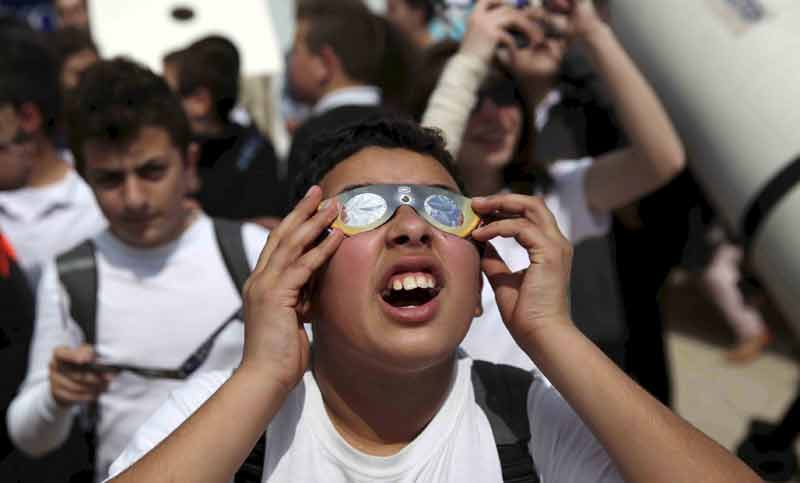 Solar eclipse, Solar eclipse sweeps, Solar eclipse atlantic, Solar eclipse from island, Solar eclipse remote islands, atlantic ocean, Solar eclipse atlantic ocean
