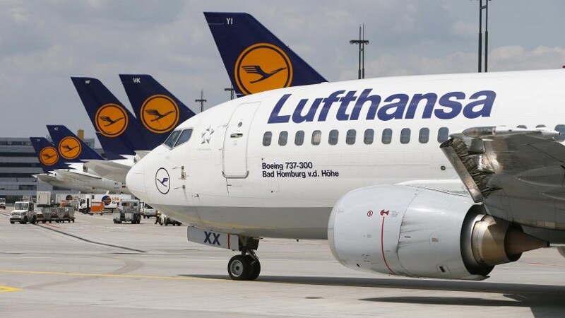 Airbus A320 crash, A320 plane crash, Airbus A320, france plane crash, france plane crash, southern france crash, Airbus A320 crash 2015, Barcelona Dusseldorf plane crash, Francois Hollande, Francois Hollande Airbus plane crash, Angela Merkel