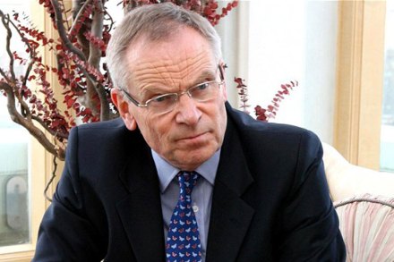 Jeffrey Archer, Jeffrey Archer author, Jeffrey Archer bollywood