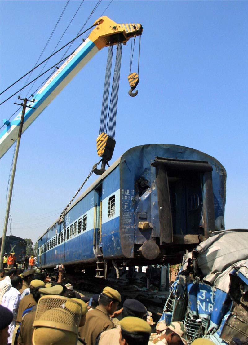 Rae Bareli, Rae Bareli train accident, Rae Bareli train accident toll, Dehradun-Varanasi Janta Express, UP train accident, Suresh Prabhu
