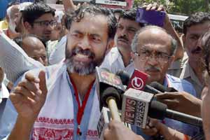 Aam Aadmi Party, Aam Aadmi Party Delhi, Yogendra Yadav, Yogendra Yadav aap, Yogendra Yadav newsw, Prashant Bhushan, Arvind Kejriwal, Arvind Kejriwal news, aap party, aap news, aap delhi