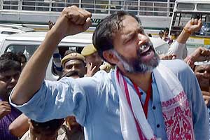 aam aadmi party, aap news, aap party, YOGENDRA YADAV, YOGENDRA YADAV news, arvind kejriwal, arvind kejriwal news, swaraj samwad, aap swaraj samwad, aam aadmi party rebels, prashant bhushan, prashant bhushan yogendra yadav, india news, aap maharashtra, aam aadmi party mumbai