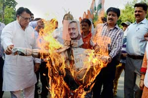 giriraj singh, giriraj singh sonia gandhi, sonia gandhi, bharatiya janata party, bjp news, Congress, Nitish Kumar, Nitish Kumar, Nitish Kumar Giriraj SIngh, India news