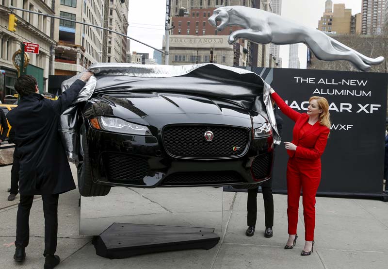 jaguar 2016 xf, Christina Hendricks, new jaguar xf 2016, jaguar xf 2016 india, jaguar xf 2016, jaguar xf 2016 model, jaguar cars, jaguar latest car