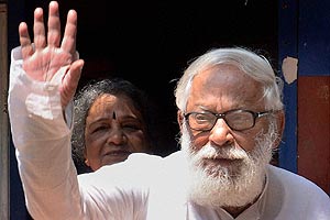 Kolkata Municipal Corporation, Kolkata Municipal Corporation polls KMC polls, kmc election results, Bharatiya Janata Party, BJP news, CPM, Congress, Trinamool, Trinamool congress, Mamata Banerjee, nation news