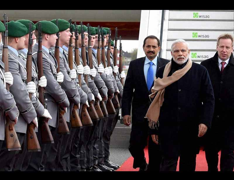 narendra modi news, Narendra Modi, PM Narendra Modi, industrial fair Hannover, make in india, make in india campaign, narendra modi make in india, Germany industrial fair, Prime Minister Narendra Modi, Angela Merkel, germany, narendra modi in germany, india news, world news