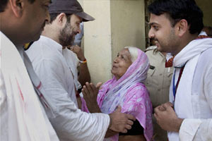 Rahul Gandhi on kisan padyatra