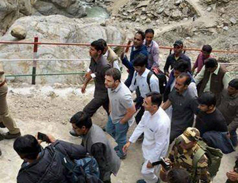 Rahul Gandhi treks to Kedarnath
