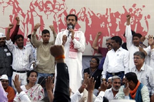 prashant bhushan yogendra yadav swaraj abhiyan