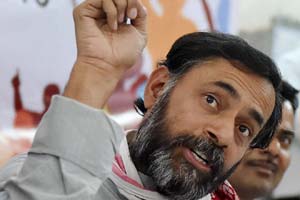 aam aadmi party, yogendra yadav, yogendra yadav expulsion, yogendra yadav aap, yogendra yadav facebook, yogendra yadav news, Prashant Bhushan, Ajit Jha, Anand Kumar, aap party, aap news, aap delhi, nation news