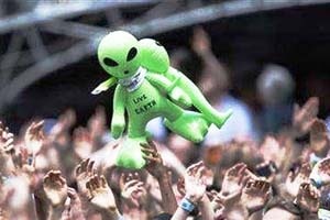 Aliens, cosmologist, Fergus Simpson, scientist, University of Barcelona, extraterrestrials, organisms, Seth Shostak, SETI Institute, Alien news