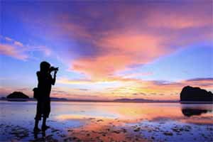 video camera, self powered video camera, technology update, tech news, Worlds first self powered video camera, indian scientist, video camera india, prototype camera, camera, science news, Shree K Nayar, Shree K Nayar video camera