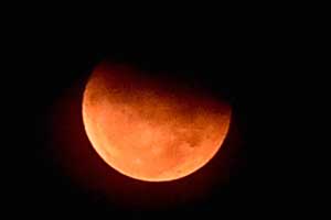 lunar eclipse 2015, lunar eclipse, partial lunar eclipse, total lunar eclipse, lunar eclipse andhra pradesh, lunar eclipse 2015 india, lunar eclipse news, science news