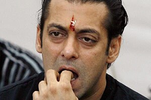 Salman Khan, Arms Act case, Arms Act case salman khan, salman khan Arms Act case, high court, high court on salman khan case, salman khan plea, entertainment news