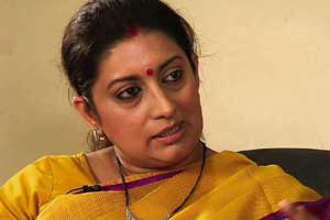 fabindia, fabindia voyeurism case, Smriti Irani, Smriti Irani fabindia, CCTV camera, trial room, camera in trial room, Fabindia Candolim store, fabindia manager, voyeurism case, fabindia CEO, fabindia MD, Goa, Goa police on fabindia, India news