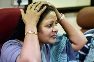 Kumar Vishwas illicit relationship case