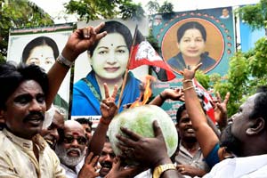 Narendra modi greets jayalalithaa