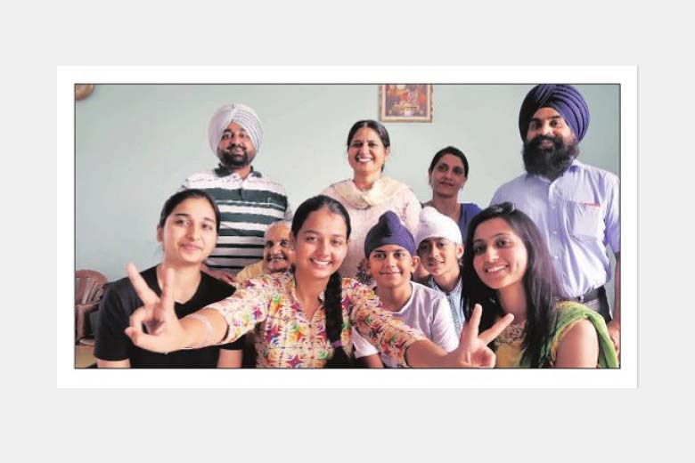 PSEB class 10th result 2015 Simranpreet kaur