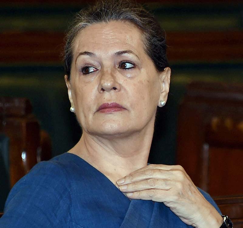Sonia Gandhi attacks Narendra Modi
