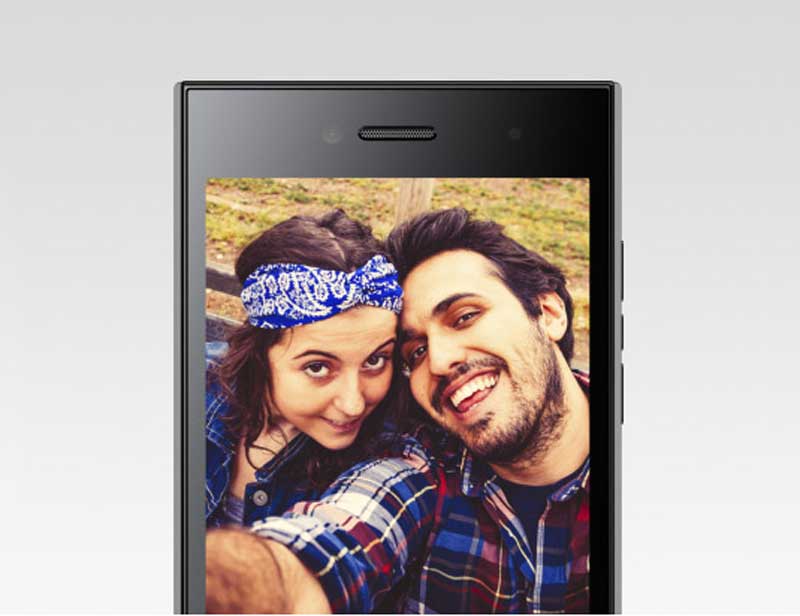 BlackBerry Leap has been launched in India for Rs 21, 490. Announced at the Mobile World Congress in Barcelona this March, the phone will replace the BlackBerry Z3 and is the new mid-segment smartphone from BlackBerry. Here are the top 8 features: </br><br><strong>Read full story:</strong> <a href="https://www.financialexpress.com/article/miscellaneous/tech/blackberry-leap-smartphone-launched-in-india-priced-at-rs-21490-check-out-top-8-features/71380/" target="_blank"><strong>BlackBerry Leap smartphone launched in India, priced at Rs 21,490</strong></a>