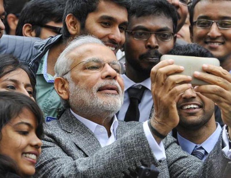 narendra modi selfie