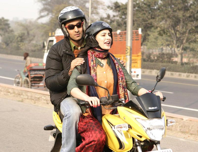 Ranbir plays the lead role of a simpleton turned rocker in the movie 'Rockstar'. While trade pundits peg the opening weekend collections of this Imtiaz Ali- directed film at ’34 crore net in India, Eros International,which co-produced the film with Ashtavinayak,has announced a gross collection of ’64 crore worldwide. </br><br><b>Opening weekend collection: Rs 33.60 crore</b> (Image: Bollywood Hungama)