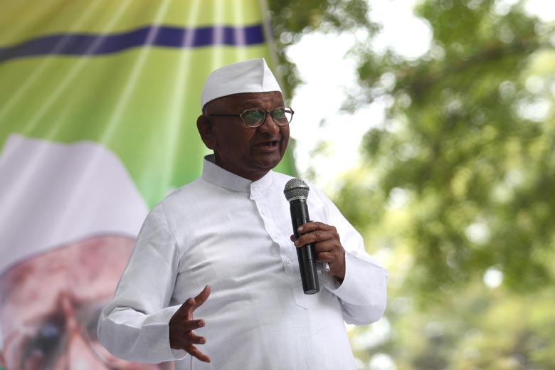 Anna Hazare new car